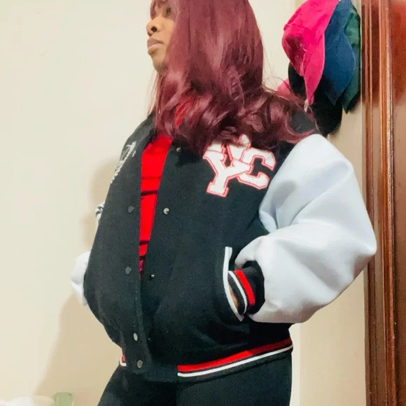 Forever 21 Black NYC East Coast Varsity Bomber Jacket SIZE M ❤️🖤🤍 - Picture 3 of 8